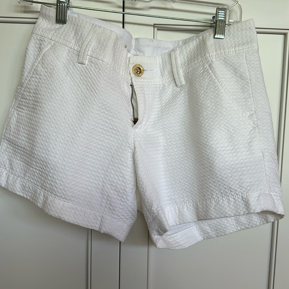 Lily Pulitzer Callahan shorts - Picture 1 of 3